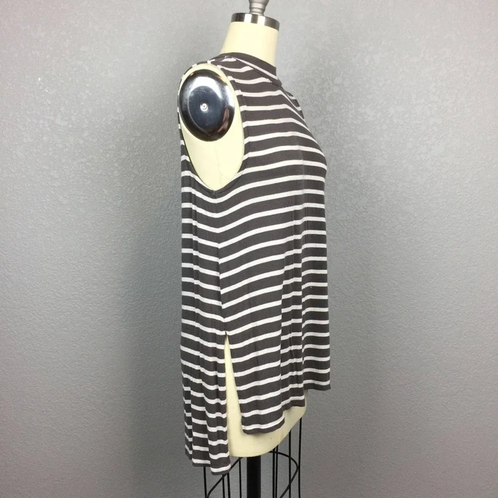 •Abound• Striped Tank - Picture 2 of 3